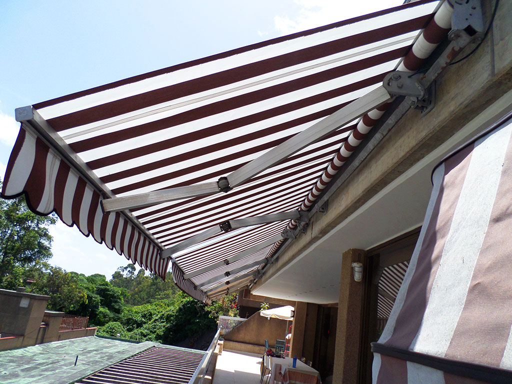 Imagen de toldos y persianas instaladas